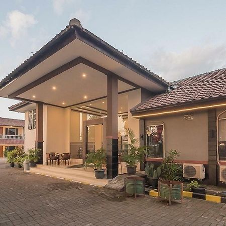 Reddoorz Near Alun Alun Subang Hotel Kültér fotó