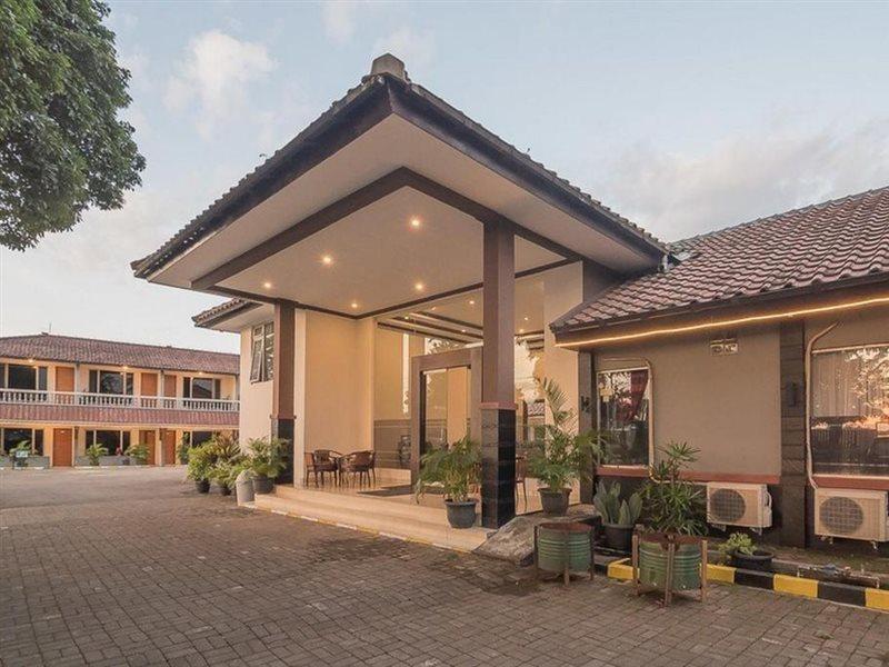 Reddoorz Near Alun Alun Subang Hotel Kültér fotó