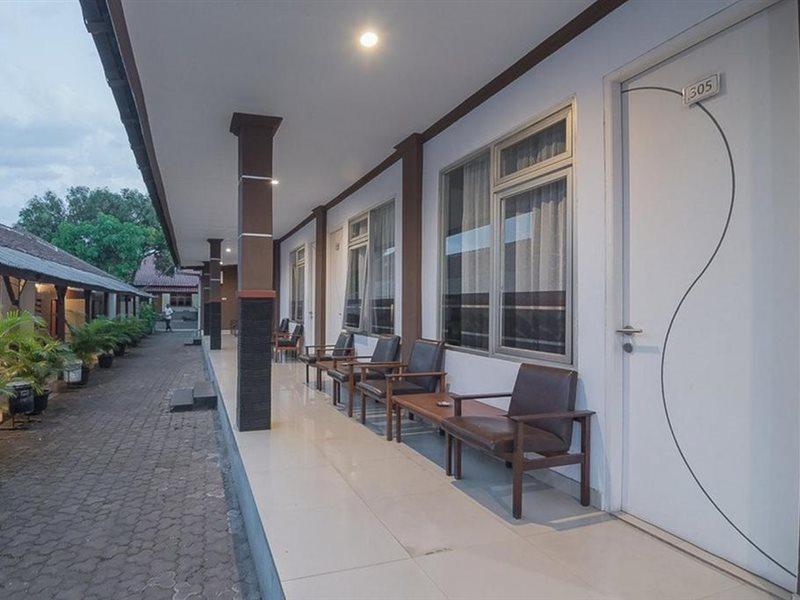 Reddoorz Near Alun Alun Subang Hotel Kültér fotó