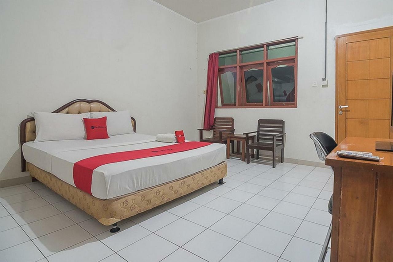 Reddoorz Near Alun Alun Subang Hotel Kültér fotó